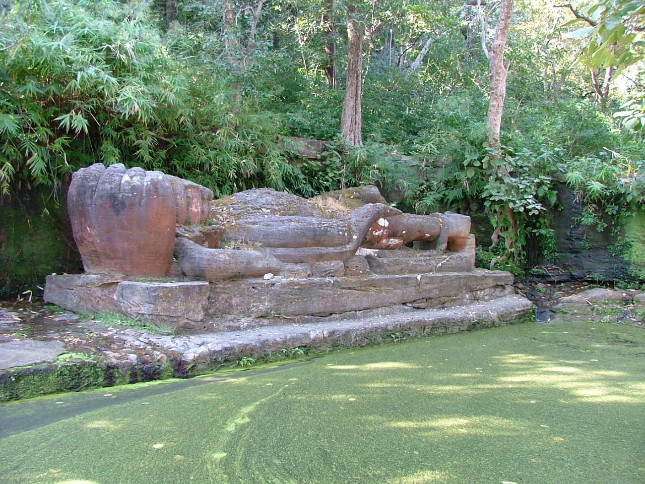 Reclining Shesh Shaiya Statue of Lord Vishnu at Bandhavgarh National Park | © Wild Navigator